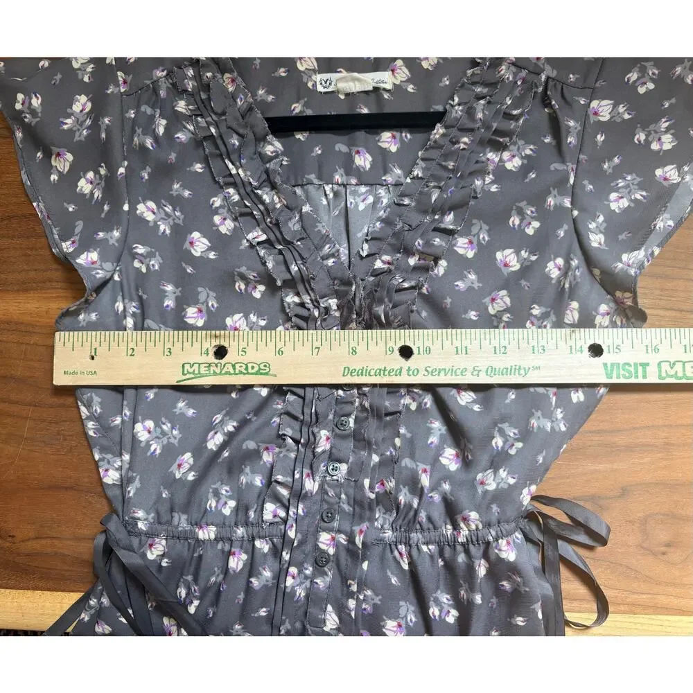 American Eagle Outfitters adorable dress